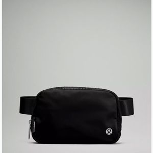 Lululemon Everywhere Belt Bag 1L NWT